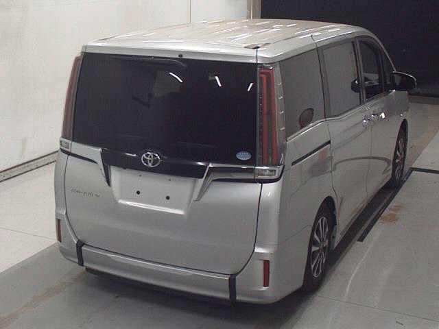 f27ed29193d3a01fff8f4883bfc8258c.jpg