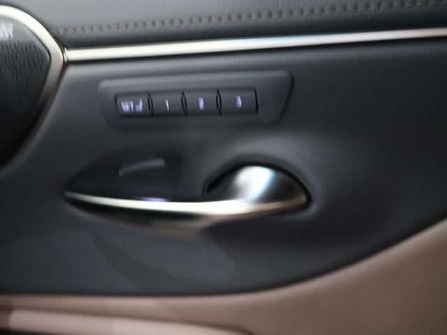 18f8f9e5f00f053ee8d1b57d93314c18.jpeg