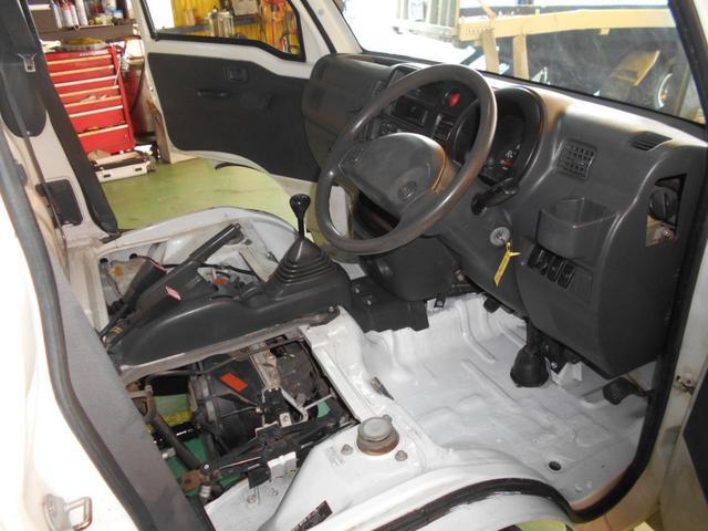 0840405A30250620W00114.jpg