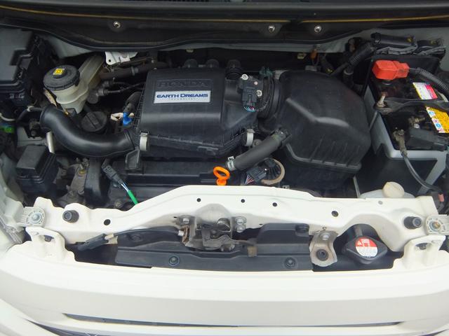 0505042A30260308W00115.jpg