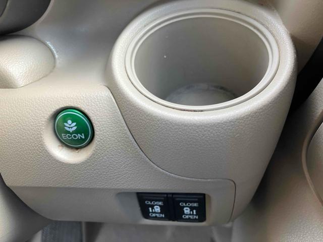 0400047A30251212W00106.jpg
