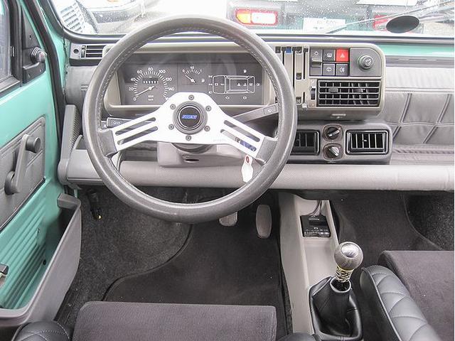 9560021A30250917W00312.jpg