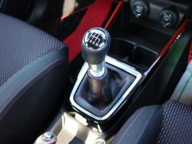0520046A30251108W00403.jpg