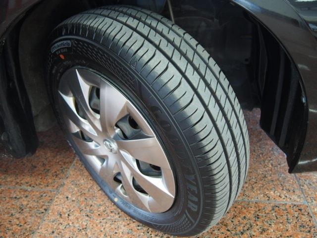 22208620_carP_l_6.jpg