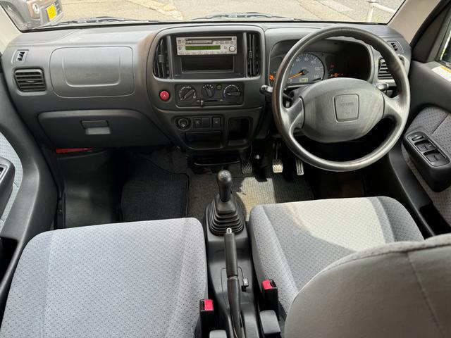 0504196A30240928W00106.jpg