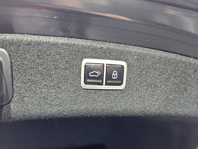 13990d3cf46084f05805f6c9df1bcb63.jpeg
