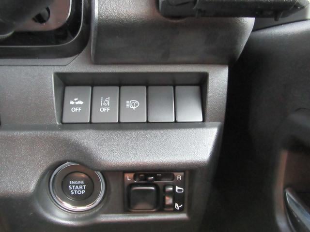 0504807A30250707W00111.jpg
