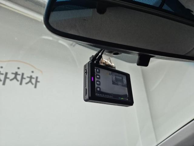 5121003161R16.jpg