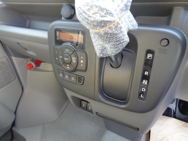 20008683_carP_l_13.jpg