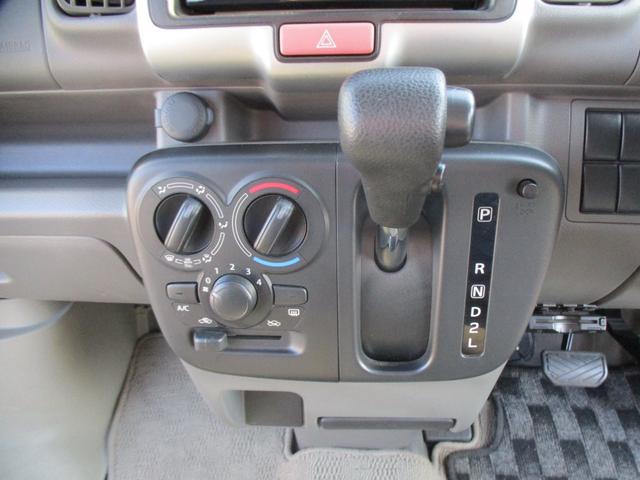 0404018A30260227W00113.jpg