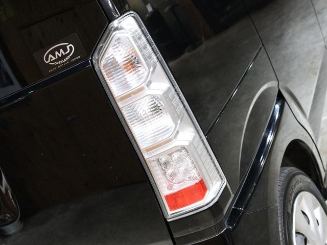 0505201A30250809W00117.jpg