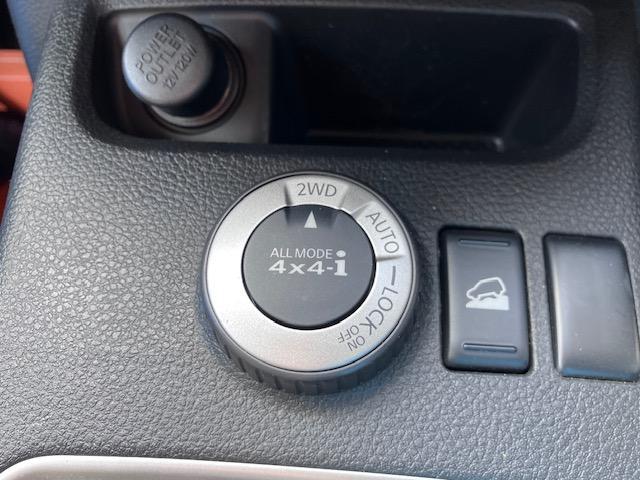 0540929A30260329W00215.jpg