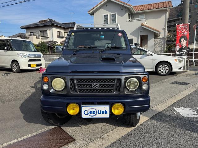 1000942A30251210W00101.jpg