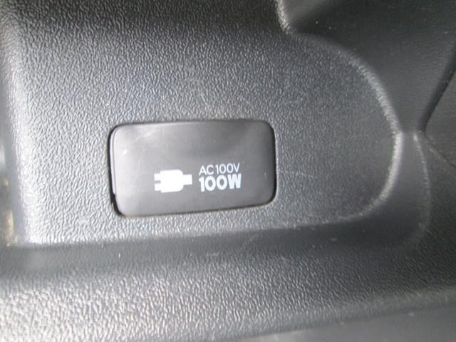 0550673A30250713W00219.jpg