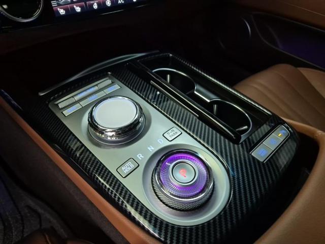5111500084R8.jpg