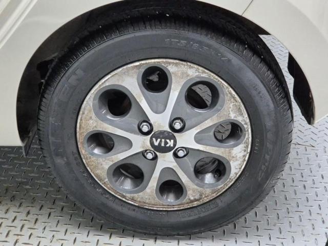 5101501790R19.jpg
