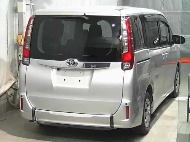 feea1030d16f79cf41d2b2aab426b599.jpg
