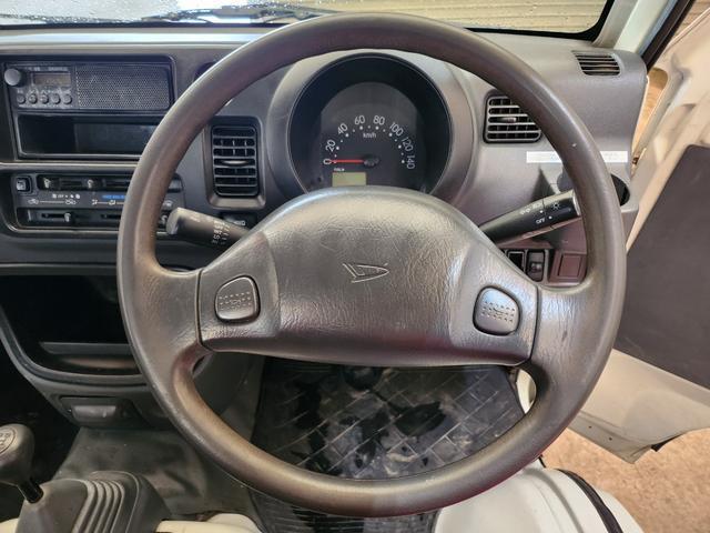0804442A30260401W00113.jpg