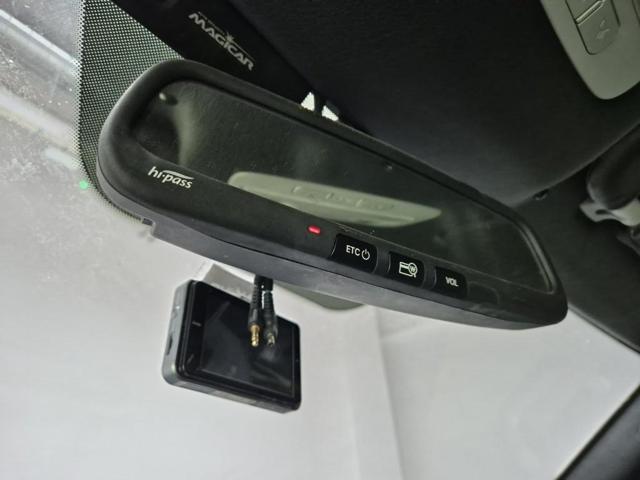5011000827R15.jpg