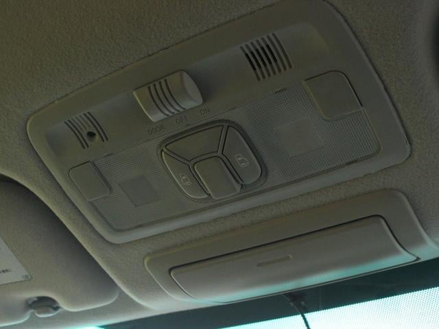 0520029A30251221W00411.jpg