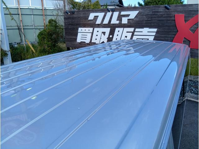 0204541A30251109W00112.jpg