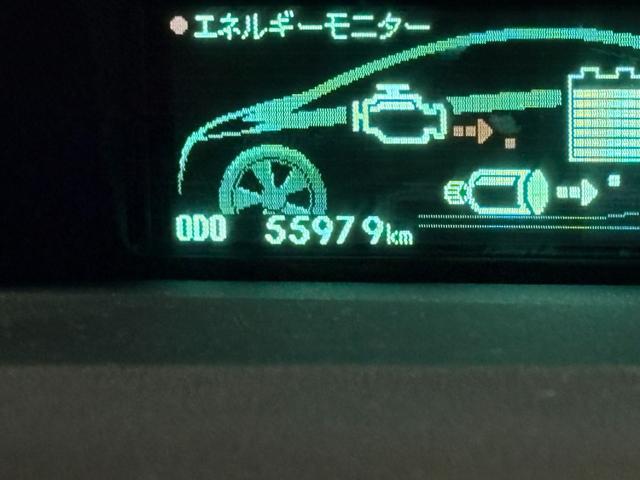 0503325A20251023W00108.jpg