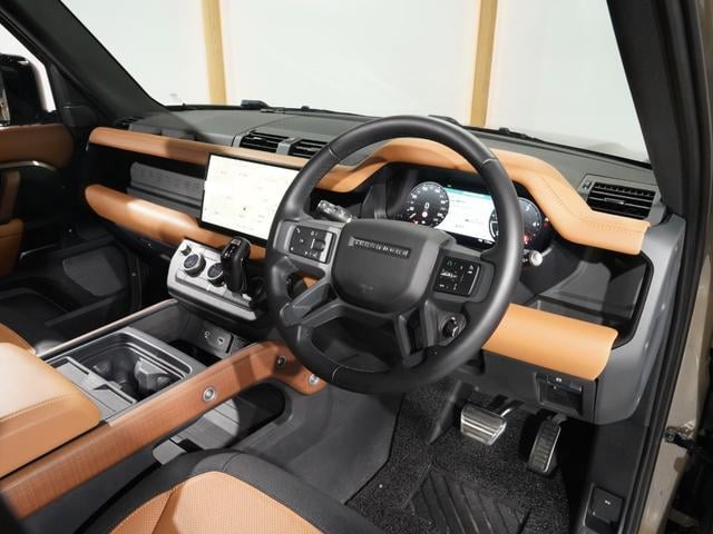 9540237A30251013W00113.jpg