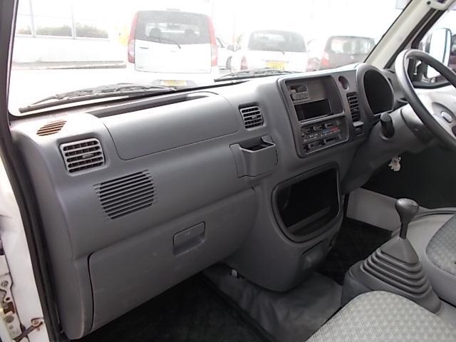 0802381A30251002W00118.jpg