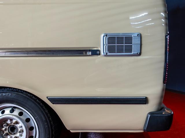 9200610A30260304W00112.jpg