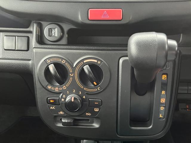 0401984A30250818W00406.jpg