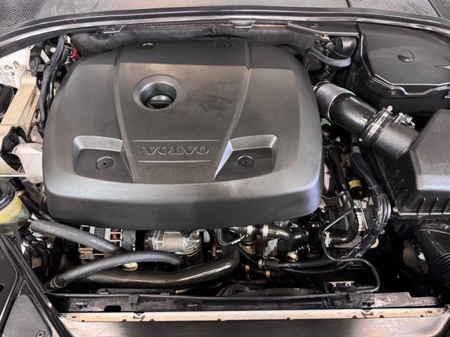 0500515A30260407W00113.jpg