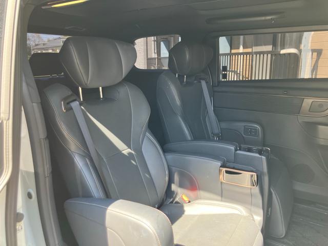 0804163A30260408W00119.jpg
