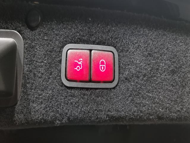 e259f1dca08e8b67c344d75f4b81622f.jpeg