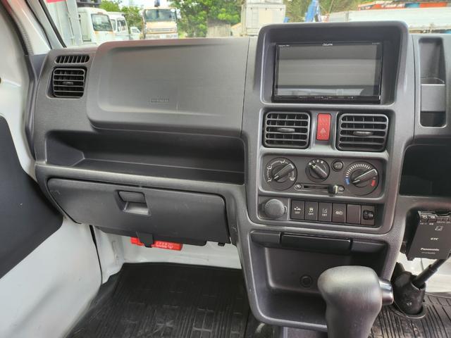 0804442A30250529W00116.jpg