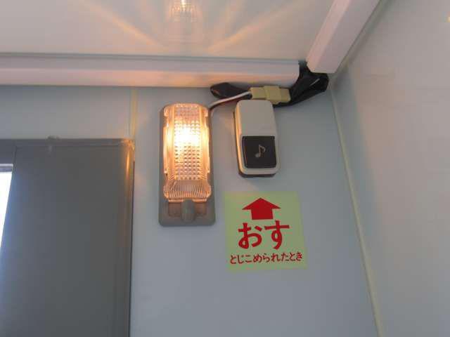 ebd370648055435e16b373a033af8035.jpg