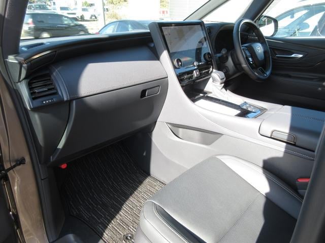 0403034A30251130W00113.jpg