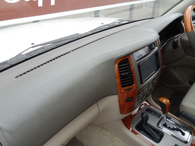 0903736A30250911W00112.jpg