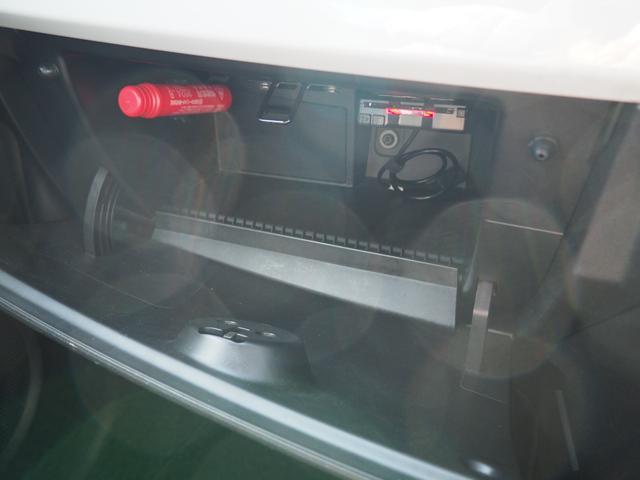 0730041A30260122W00114.jpg