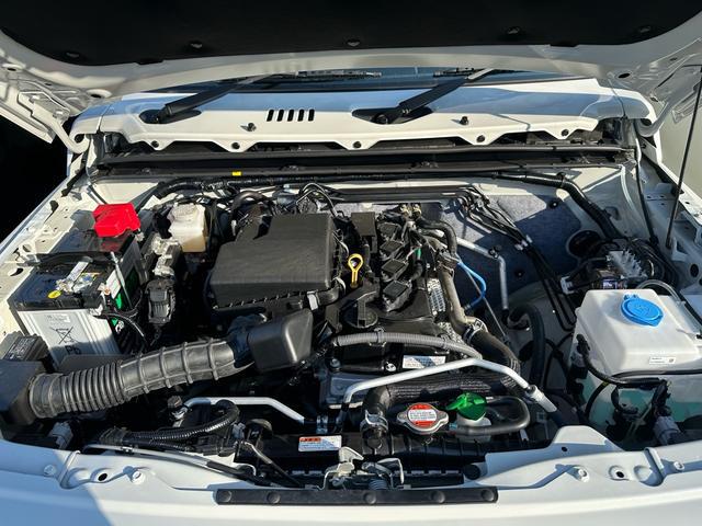 0203414A30251027W00119.jpg