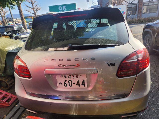 fca3822535a80eabaa8ec46925bcf8d7.jpg