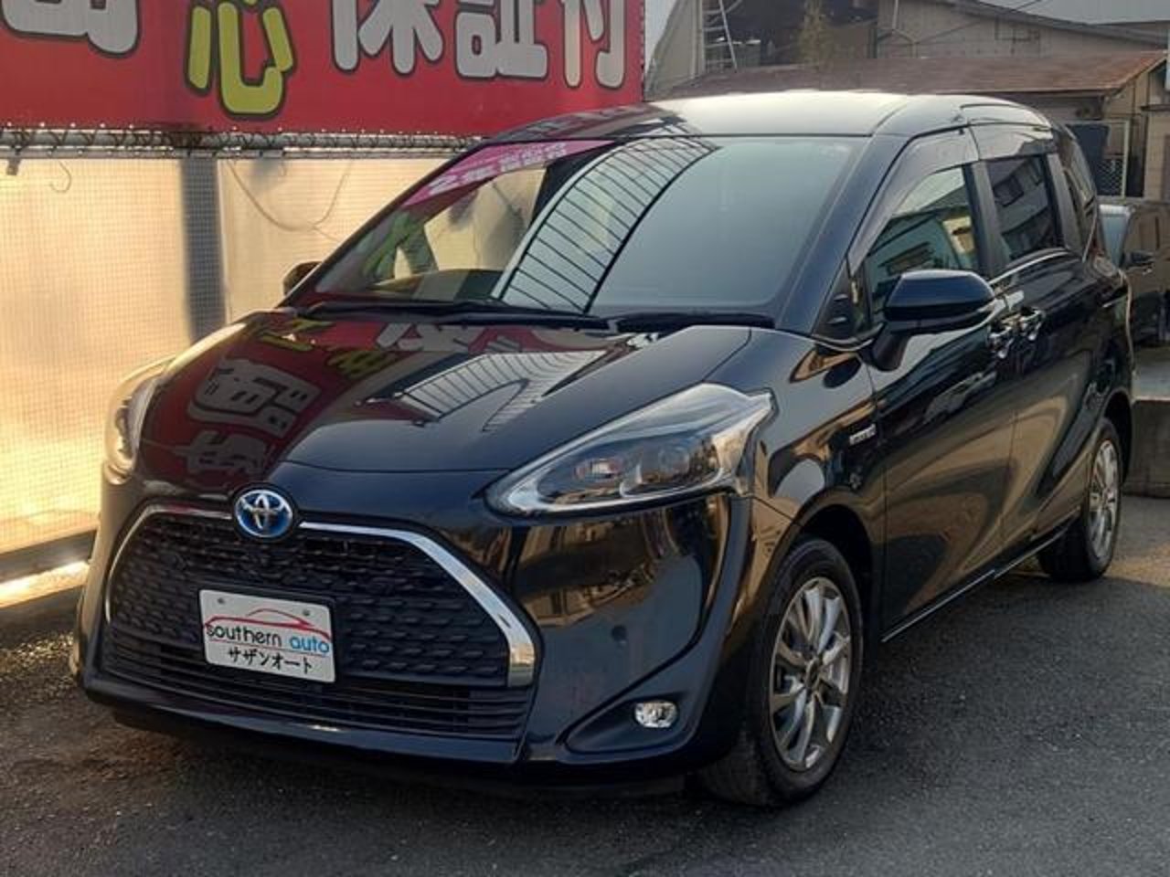 2019 Toyota Sienta, photo 1 of 1