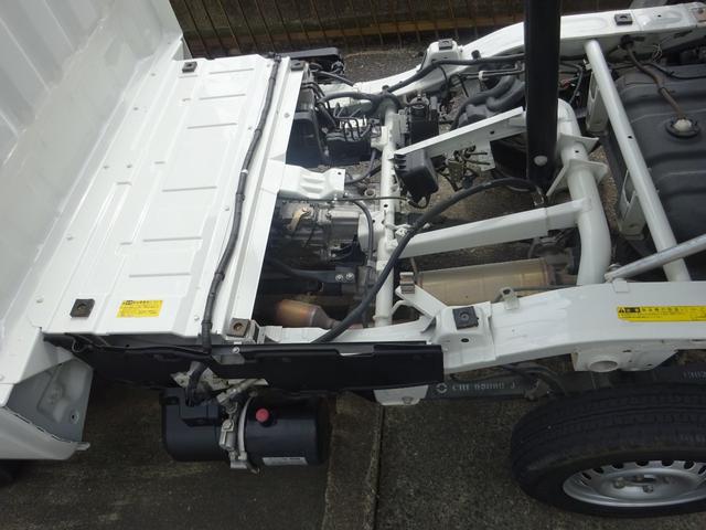 0900002A30250911W00613.jpg