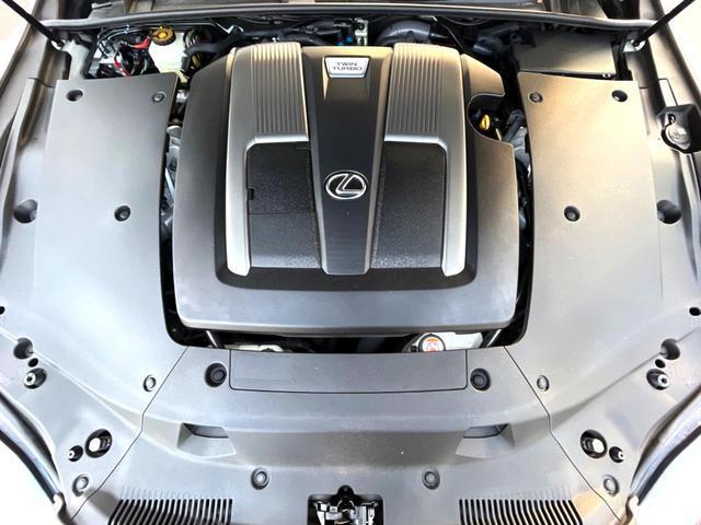 22077112_carP_l_16.jpg