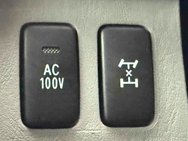 0208859A30260401W00114.jpg