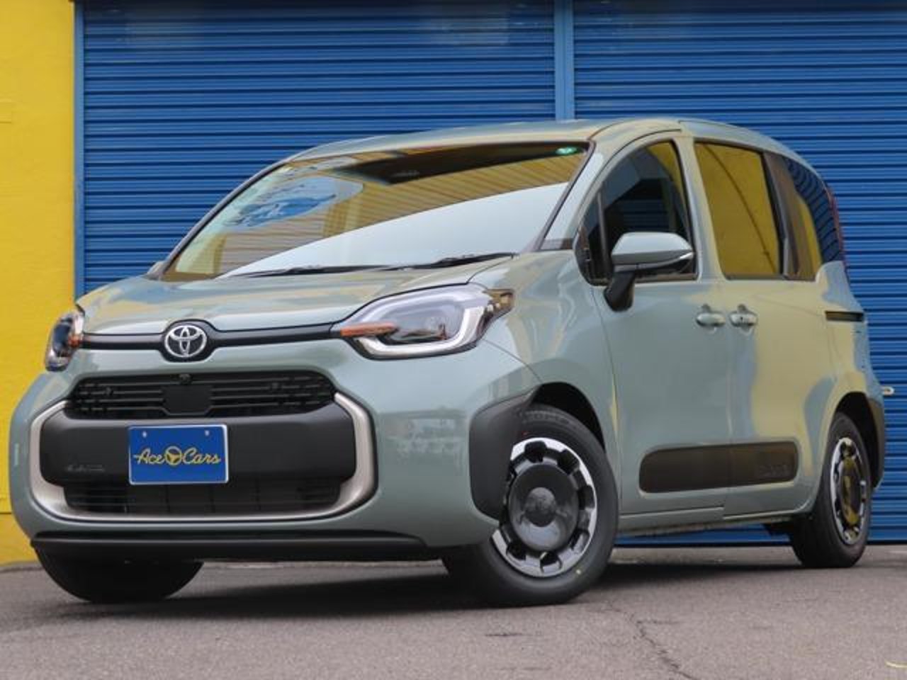 2025 Toyota Sienta, photo 1 of 1