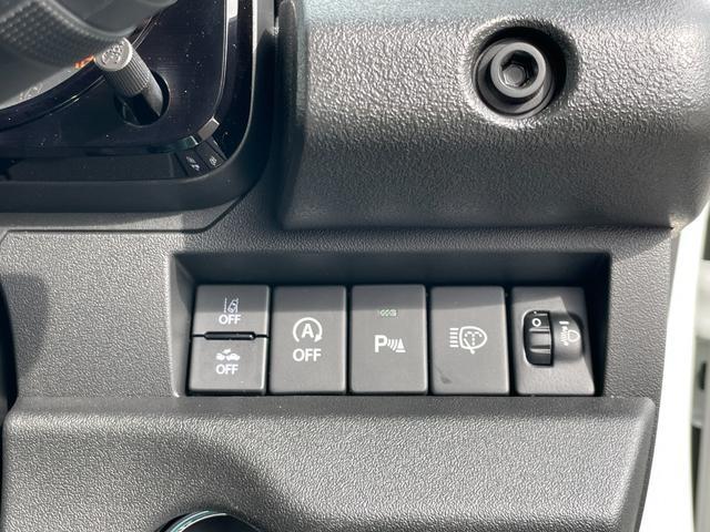 0505302A30251113W00104.jpg