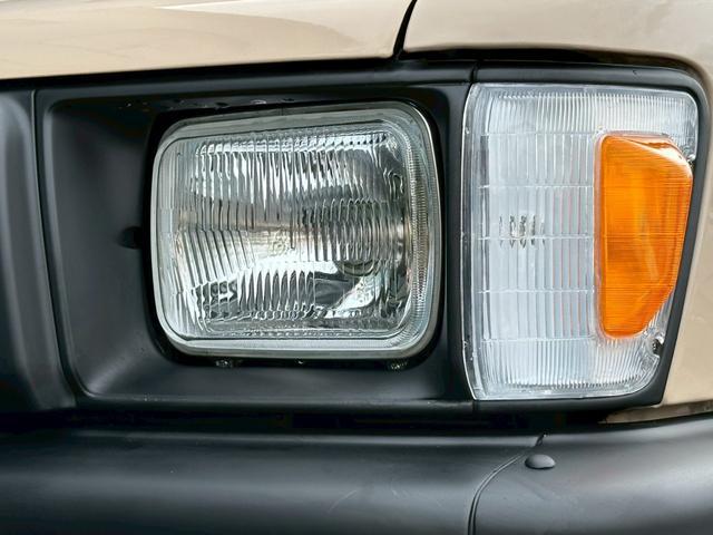 0904001A30251107W00113.jpg