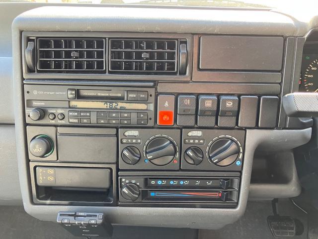 1000208A30251223W00206.jpg