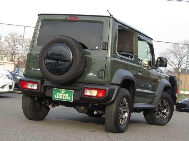 23126527_carP_l_3.jpg