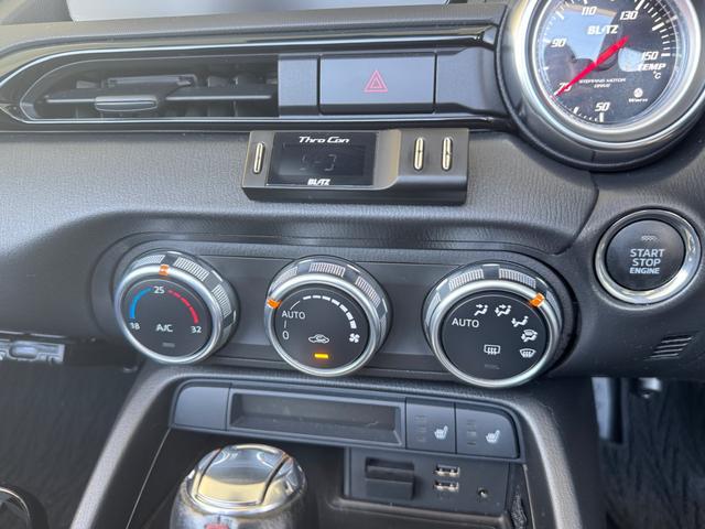 0200959A30260403W00115.jpg